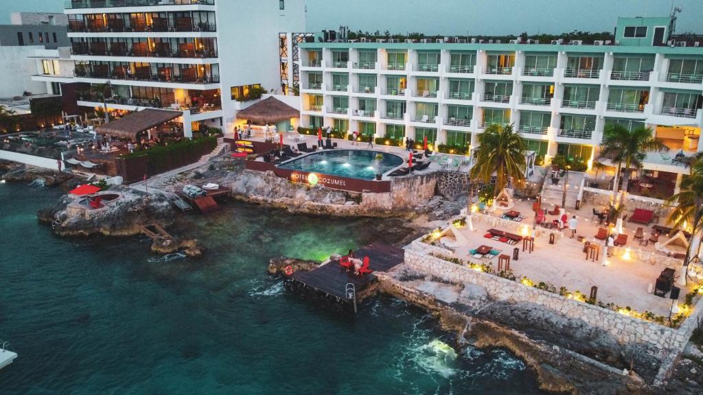 Hotel B Cozumel boutique oceanfront hotel with modern design, rooftop pool, and Caribbean views in downtown San Miguel, Cozumel.